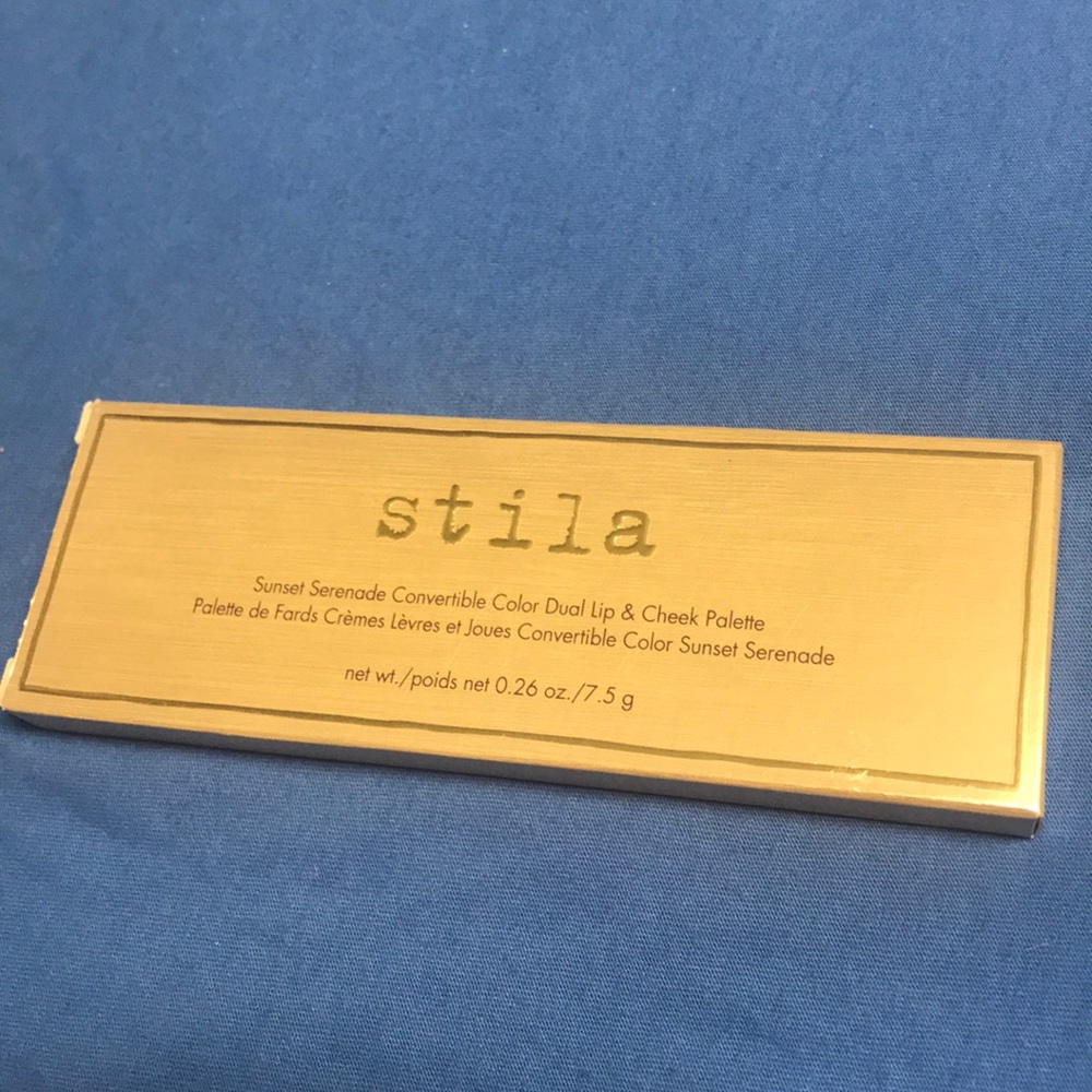 Stila convertible color lip and cheek palette SOLD